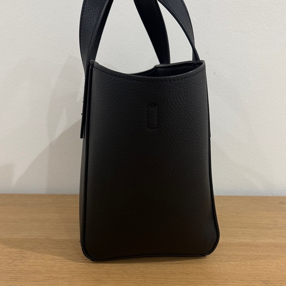 Uniqlo Mini Black Tote Bag - Picture 2 of 7